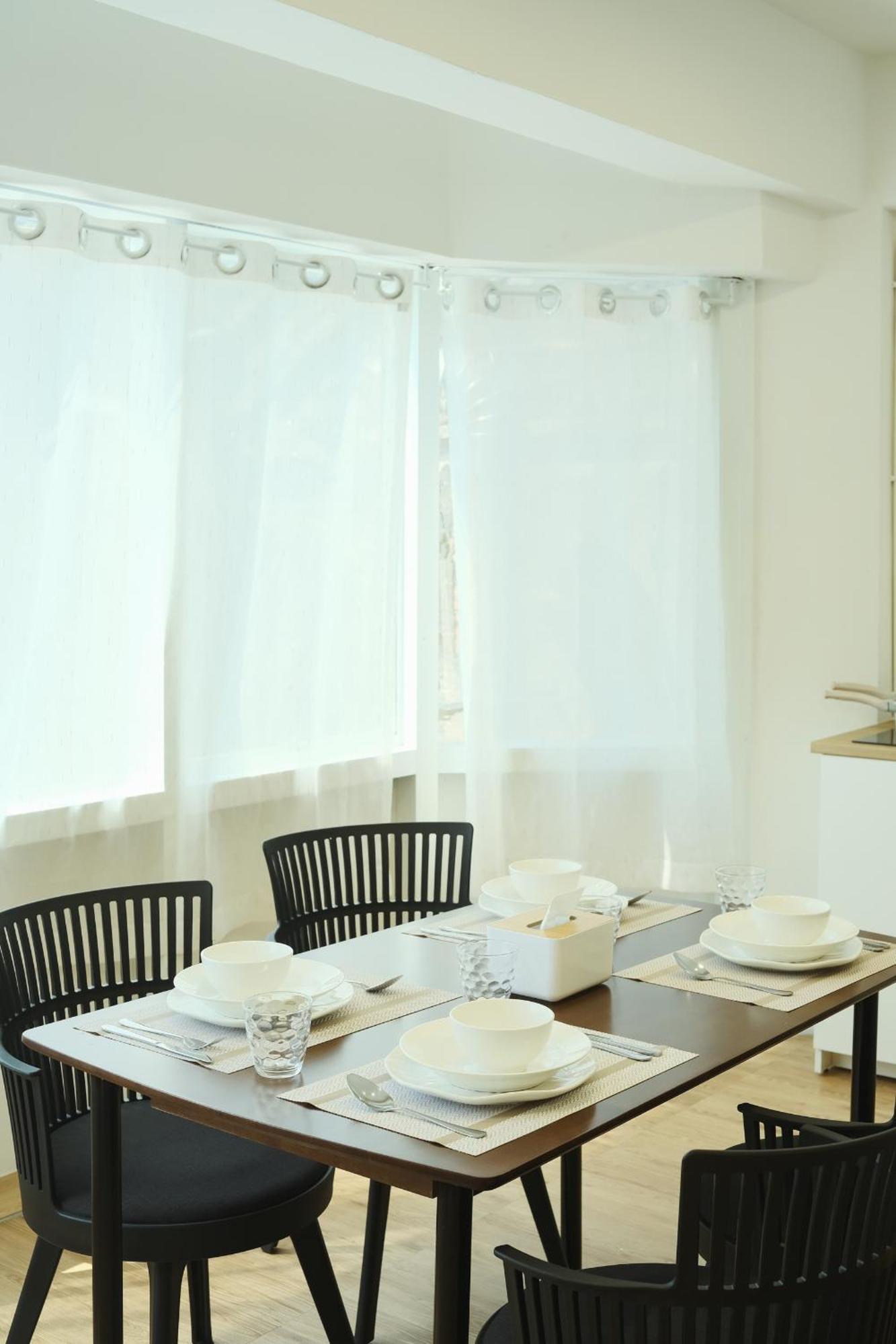 Hidden Gems In China Town, 2Br Apartment Банкок Екстериор снимка