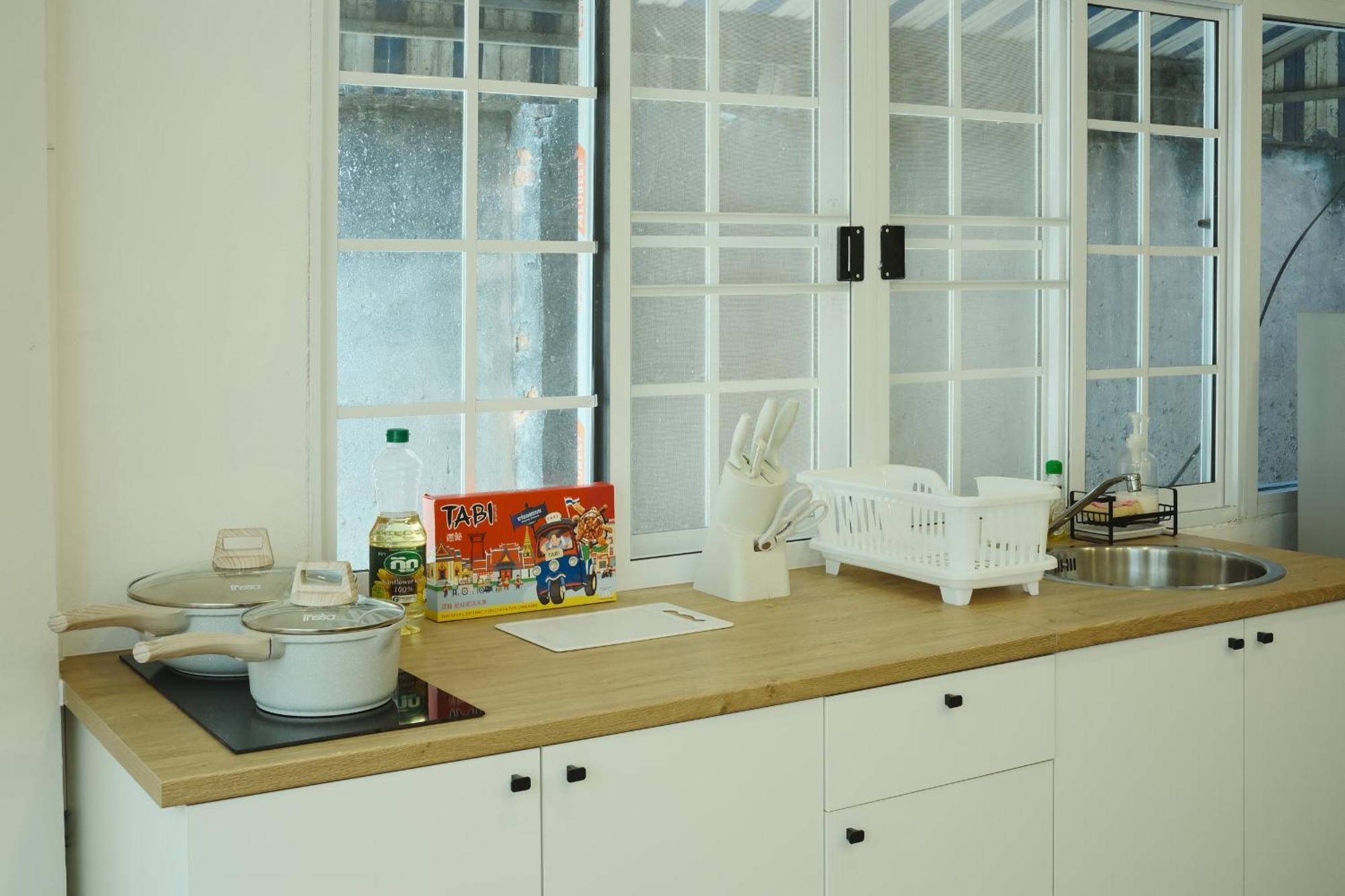Hidden Gems In China Town, 2Br Apartment Банкок Екстериор снимка
